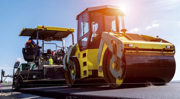 Що таке дорожньо-будівельна техніка та як її вибрати: поради жителям Івано-Франківська