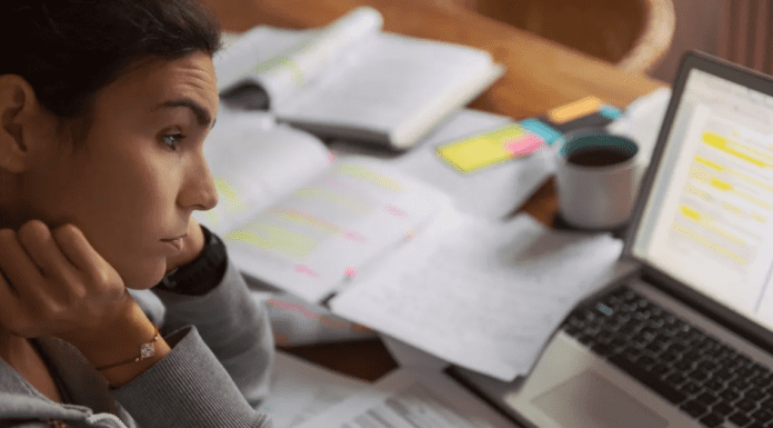 Як протистояти емоційному вигоранню: ознаки та профілактика