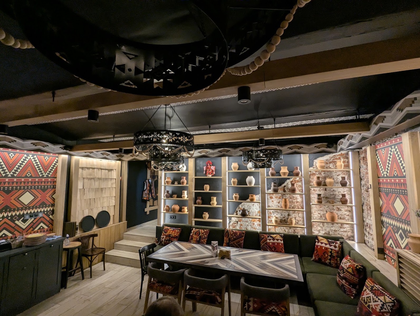 Ресторан Fayno — Restaurant